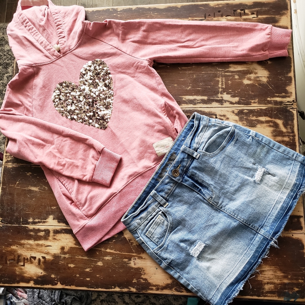 Sweatshirt and jean skirt